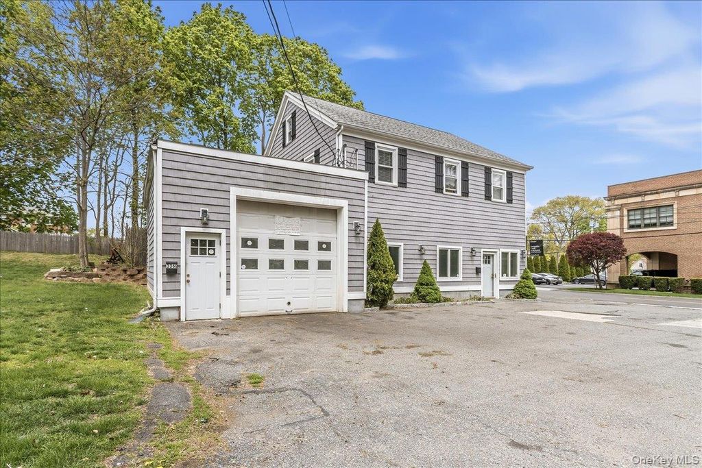 336 Forest Avenue, Locust Valley, NY 11560 — photo 4