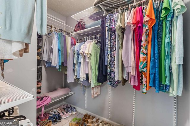 2505 Thorngate Drive, Acworth, GA 30101