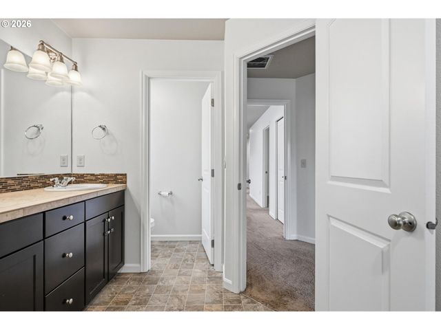 20881 Sw EDGEMONT St, Beaverton, OR 97003