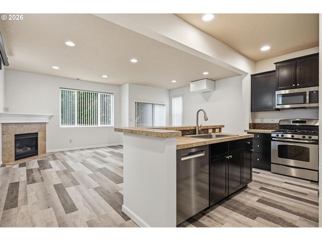 20881 Sw EDGEMONT St, Beaverton, OR 97003