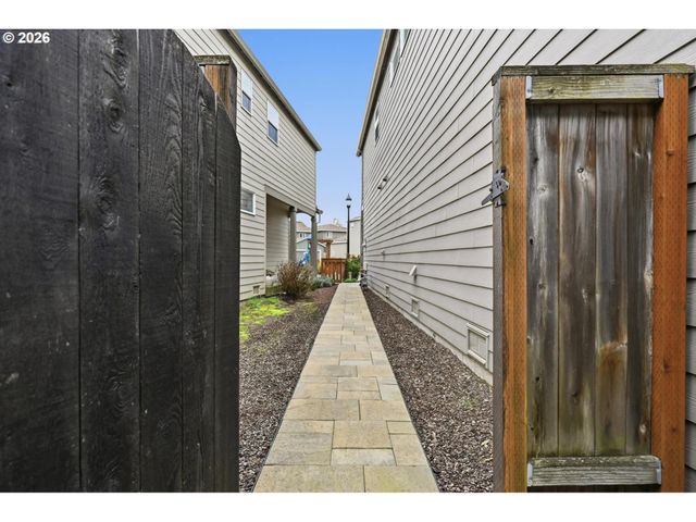 20881 Sw EDGEMONT St, Beaverton, OR 97003