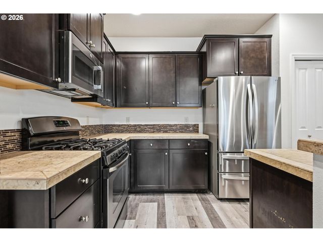 20881 Sw EDGEMONT St, Beaverton, OR 97003