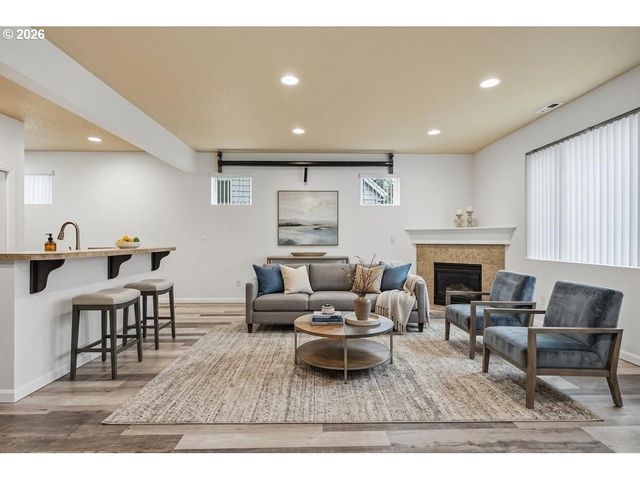 20881 Sw EDGEMONT St, Beaverton, OR 97003