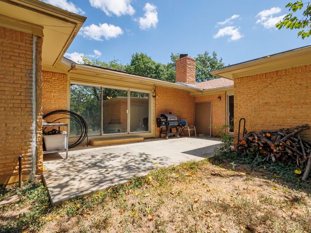 1909 8th Street, Brownwood, TX 76801