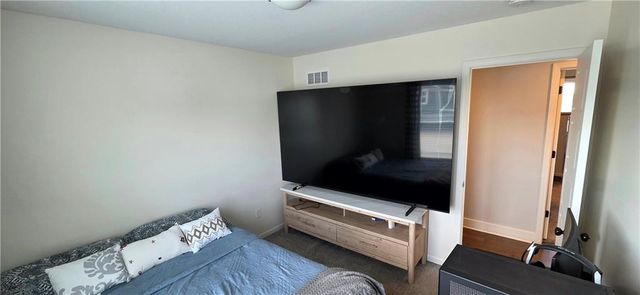 1000 NW 4th Street, Oak Grove, MO 64075