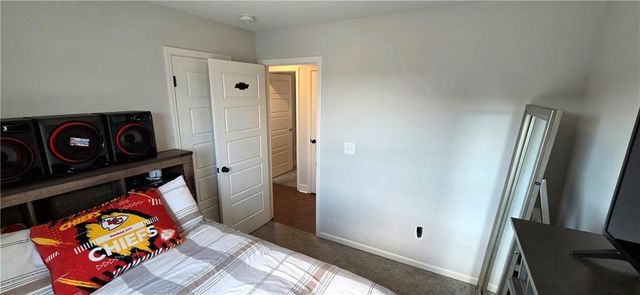 1000 NW 4th Street, Oak Grove, MO 64075