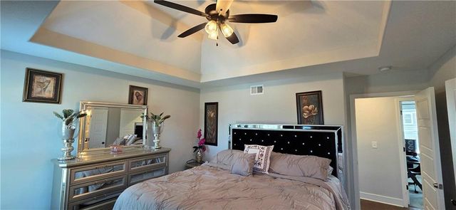 1000 NW 4th Street, Oak Grove, MO 64075