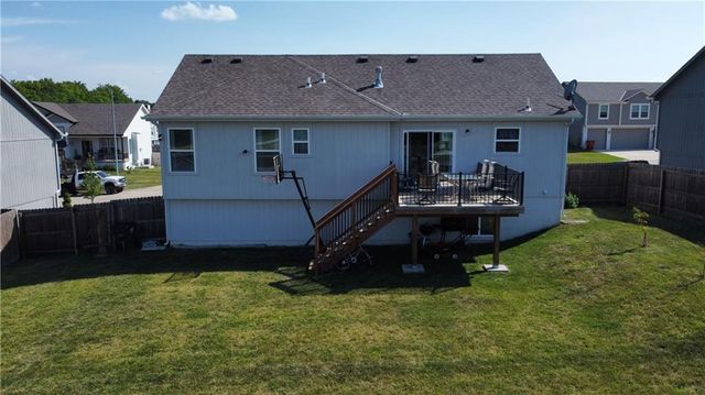 1000 NW 4th Street, Oak Grove, MO 64075