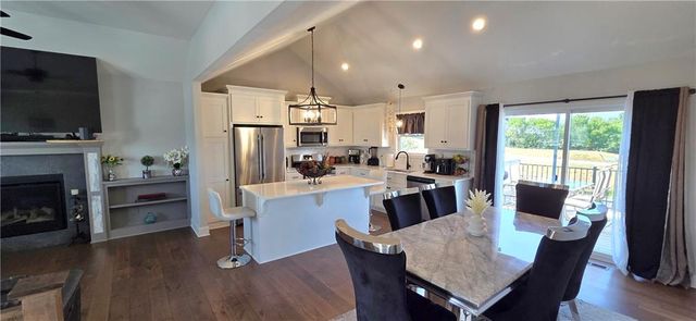 1000 NW 4th Street, Oak Grove, MO 64075