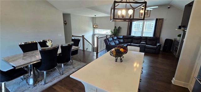 1000 NW 4th Street, Oak Grove, MO 64075