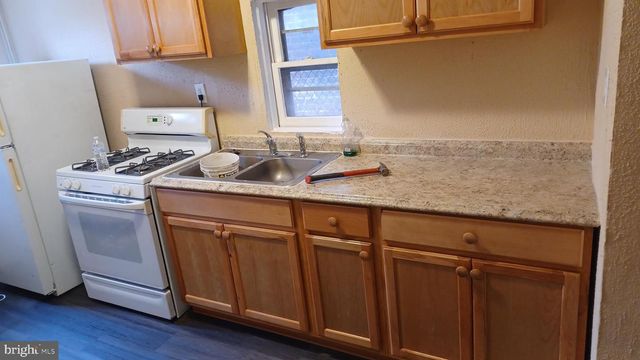 35 MECHANICS AVE, Trenton, NJ 08638