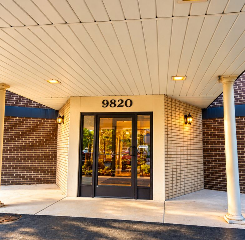 9820 S PULASKI Road 210, Oak Lawn, IL 60453 — photo 4