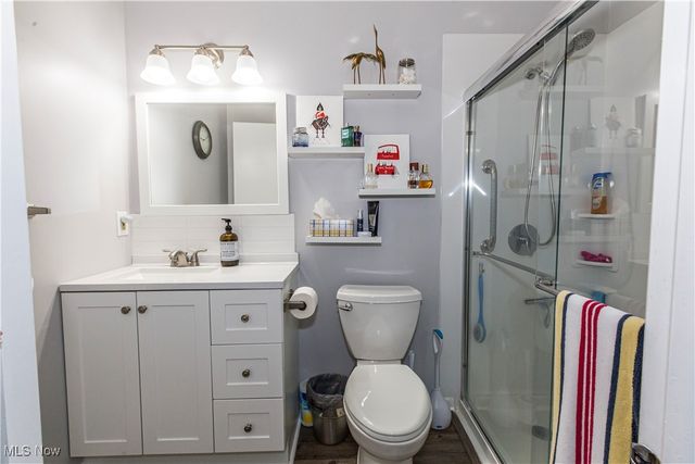 3634 Kenwood Dr, Uniontown, OH 44685