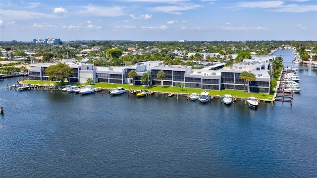 1100 SE 5th Ct 24, Pompano Beach, FL 33060