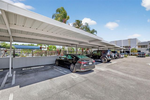 1100 SE 5th Ct 24, Pompano Beach, FL 33060