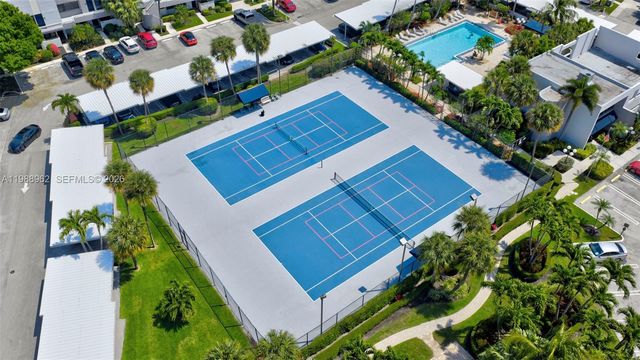 1100 SE 5th Ct 24, Pompano Beach, FL 33060