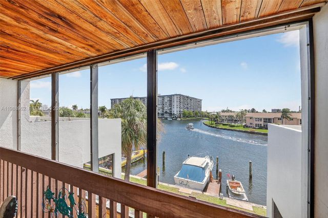 1100 SE 5th Ct 24, Pompano Beach, FL 33060