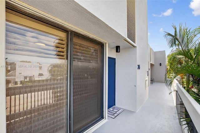 1100 SE 5th Ct 24, Pompano Beach, FL 33060