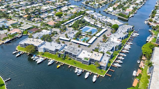 1100 SE 5th Ct 24, Pompano Beach, FL 33060