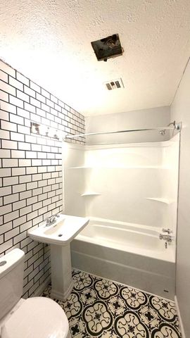 514 Coyne Avenue, Miami, OK 74354