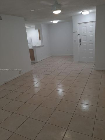 2850 N Oakland Forest Dr 110, Oakland Park, FL 33309