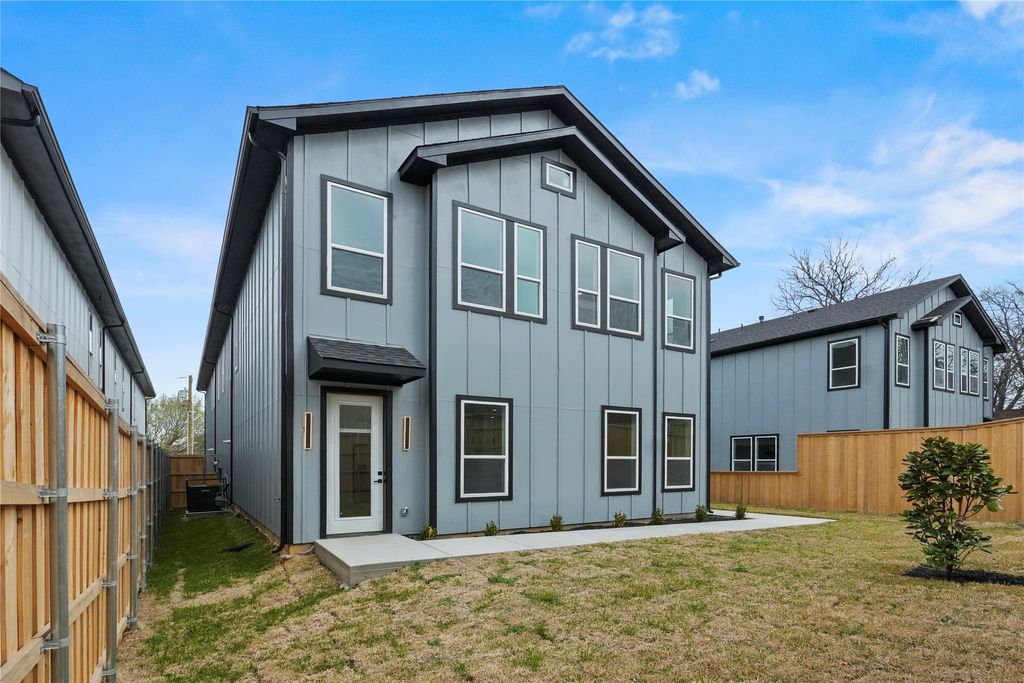 306 E Seventh Street, Dallas, TX 75203