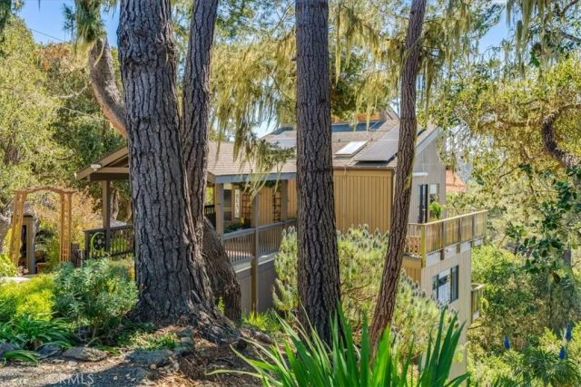 850 Suffolk Street, Cambria, CA 93428