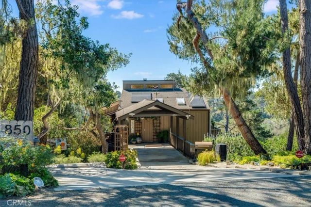 850 Suffolk Street, Cambria, CA 93428