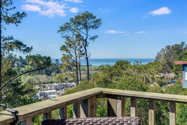 850 Suffolk Street, Cambria, CA 93428