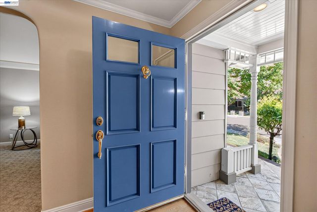 2680 Turnstone Dr, Pleasanton, CA 94566