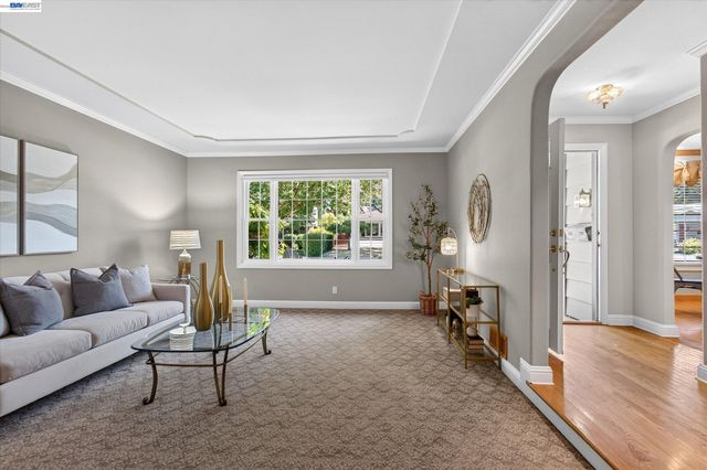 2680 Turnstone Dr, Pleasanton, CA 94566