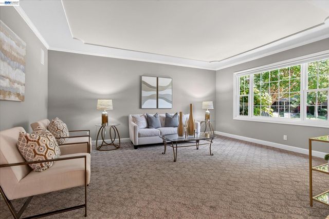 2680 Turnstone Dr, Pleasanton, CA 94566