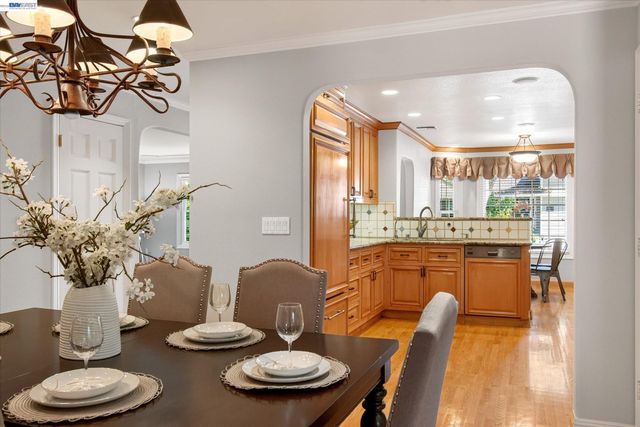 2680 Turnstone Dr, Pleasanton, CA 94566
