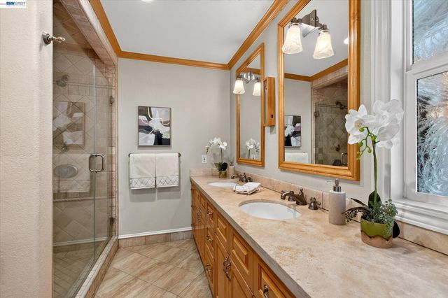 2680 Turnstone Dr, Pleasanton, CA 94566