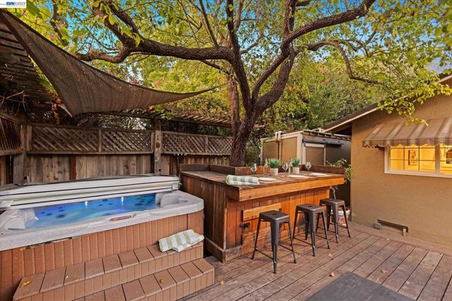 2680 Turnstone Dr, Pleasanton, CA 94566