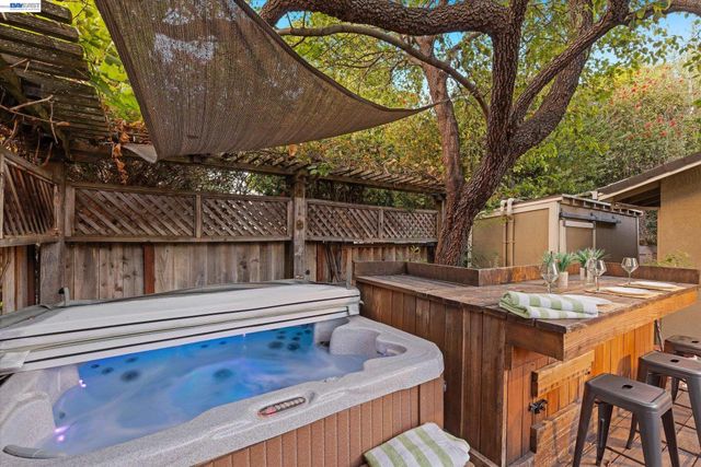 2680 Turnstone Dr, Pleasanton, CA 94566