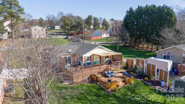 141 Bluewing Lane, Mooresville, NC 28117