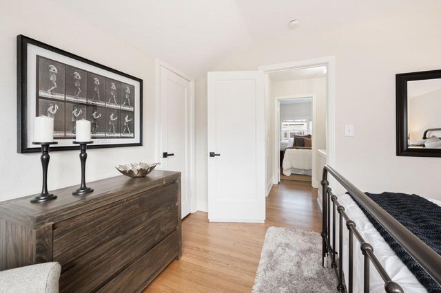 5122 Diversey BOULEVARD, Whitefish Bay, WI 53217