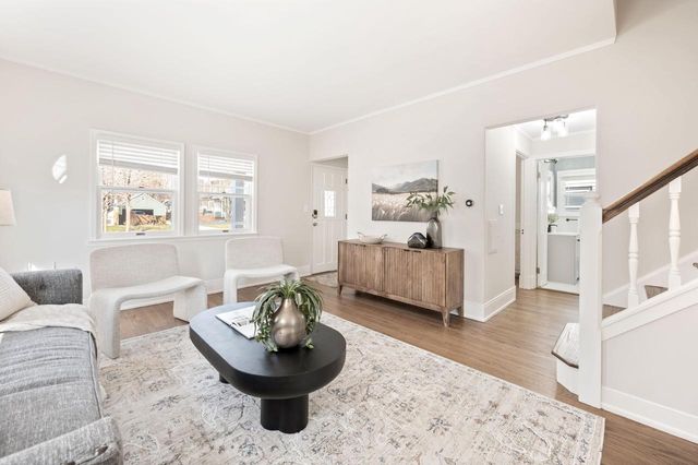 5122 Diversey BOULEVARD, Whitefish Bay, WI 53217