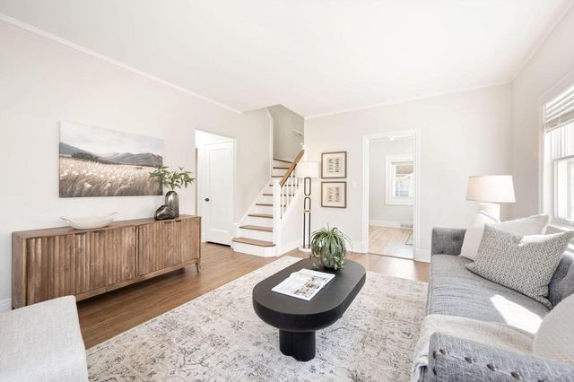 5122 Diversey BOULEVARD, Whitefish Bay, WI 53217