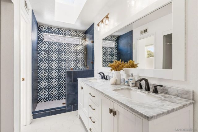 1851 Via Primero, Oceanside, CA 92056