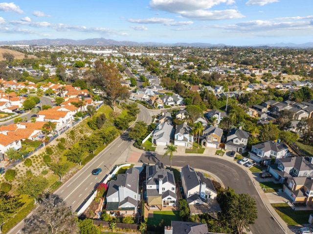 1851 Via Primero, Oceanside, CA 92056