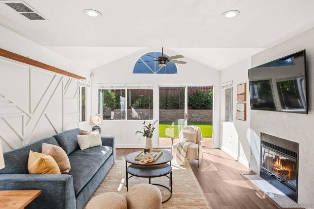 1851 Via Primero, Oceanside, CA 92056