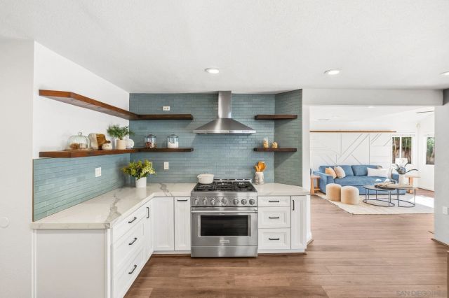 1851 Via Primero, Oceanside, CA 92056