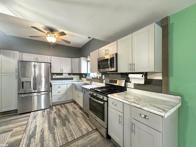 5833 Forest Avenue, Otter Lake, MI 48464