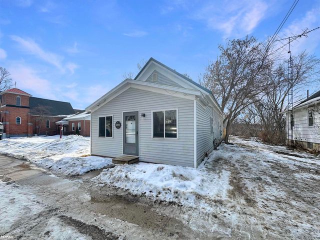 5833 Forest Avenue, Otter Lake, MI 48464