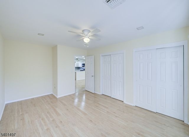 208 Blackberry Ct, Raritan Twp., NJ 08822