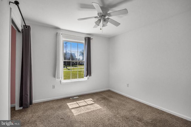 200 W LANDING RD, Blackwood, NJ 08012