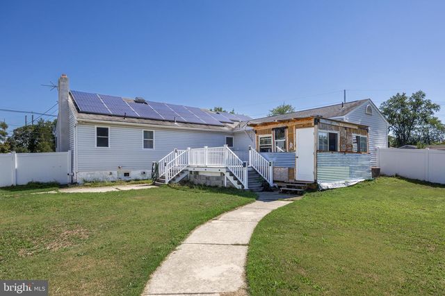 200 W LANDING RD, Blackwood, NJ 08012