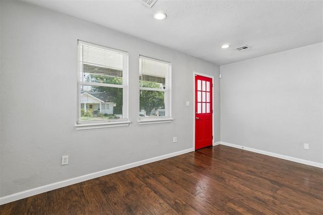 1012 W Hill Street, Oklahoma City, OK 73118